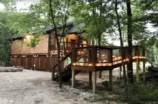 Southern Dream Treehouse Outside View 