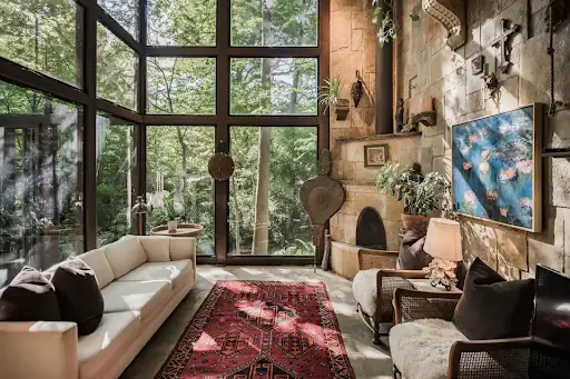The Extraordinary Treehouse inside view