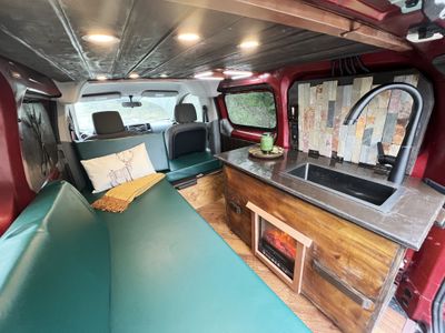 TheVAnCamper.com